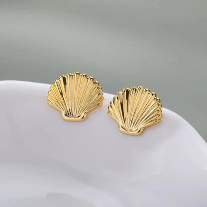Golden Starfish Shell Studs